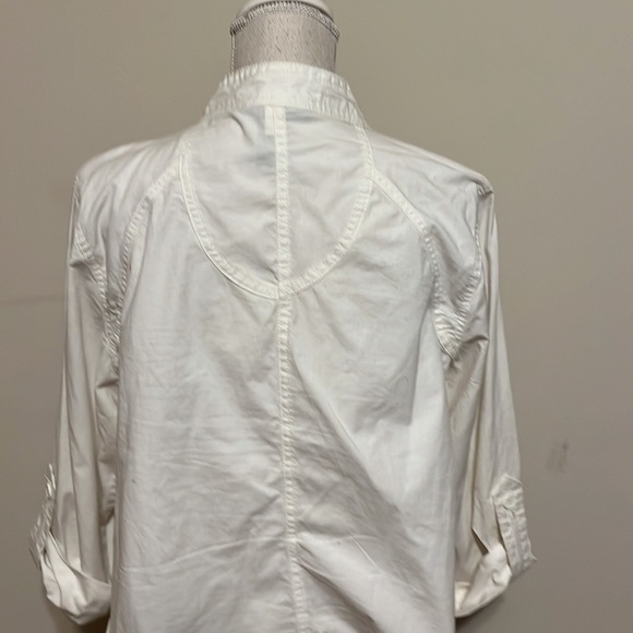 White jacket with embroidery by Lane Bryant. Sz 18 - Picture 6 of 12